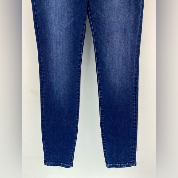 J Crew Curvy 10" high-rise skinny jean in signature stretch Size 28 - Picture 5 of 11